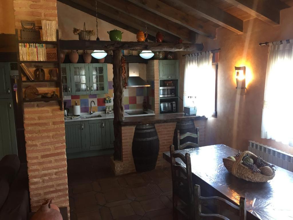 Casa Rural La Charolesa Aguilera Ngoại thất bức ảnh